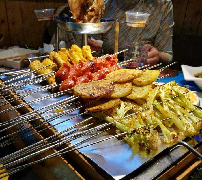 浩口镇音乐烧烤吧